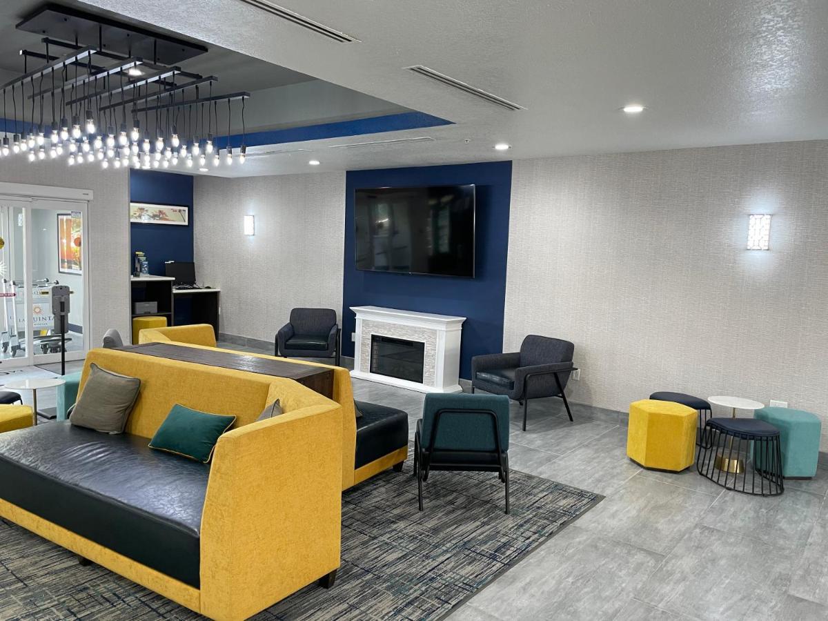 La Quinta By Wyndham Tampa Central Ngoại thất bức ảnh