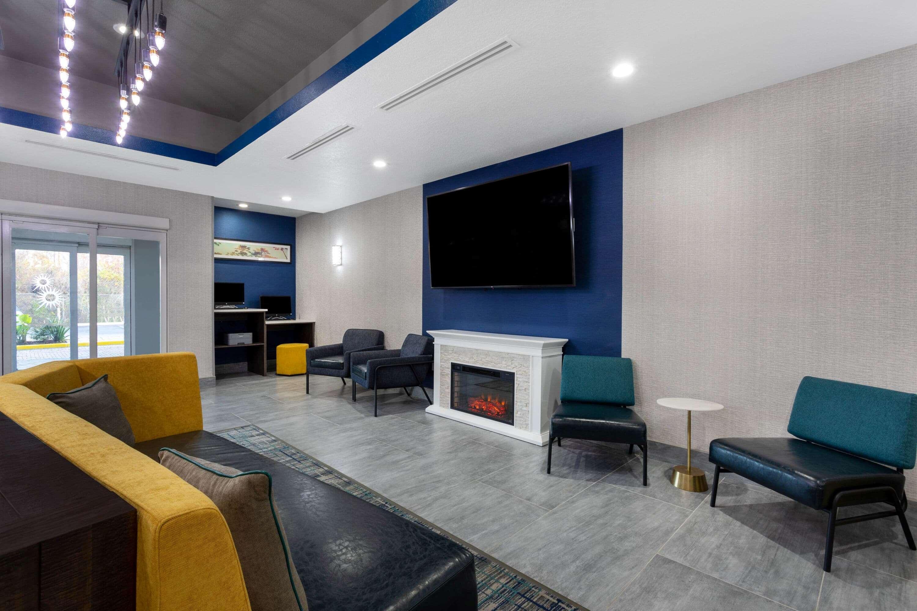 La Quinta By Wyndham Tampa Central Ngoại thất bức ảnh